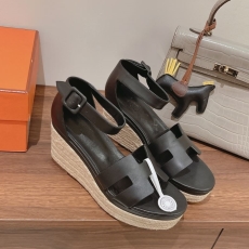 Hermes Sandals